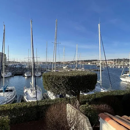 Avec Piscine, Parking, Lave-linge, Quartier Calme A Cap D'agde - Fr-1-702-39