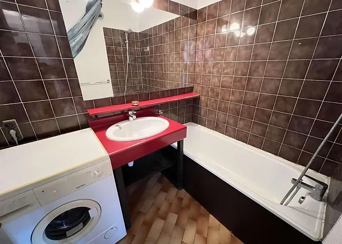 Avec Piscine, Parking, Lave-linge, Quartier Calme A Cap D'agde - Fr-1-702-39