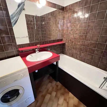 Avec Piscine, Parking, Lave-linge, Quartier Calme A Cap D'agde - Fr-1-702-39